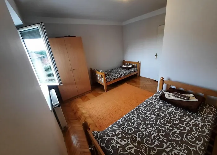 Lan - Free Parking Apartmán *