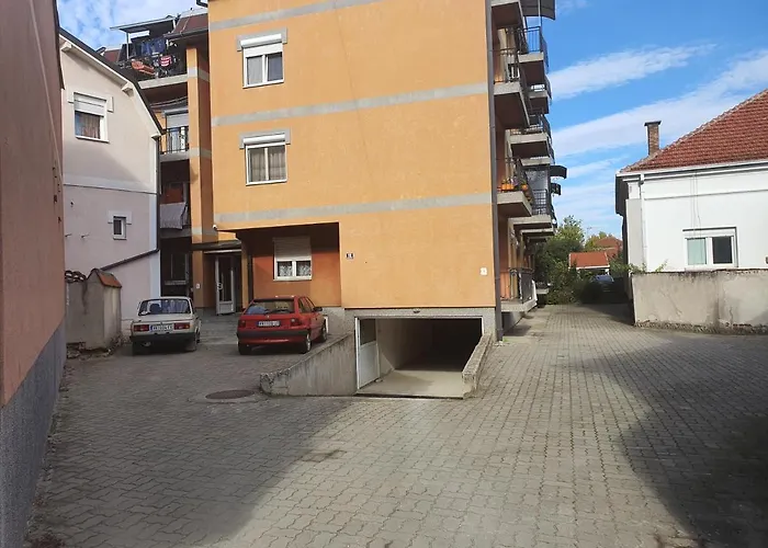Lan - Free Parking Vranje